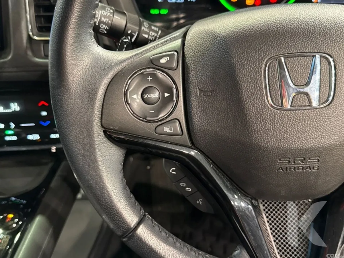 Honda Vezel SUV, Petrol Hybrid, 2020, White