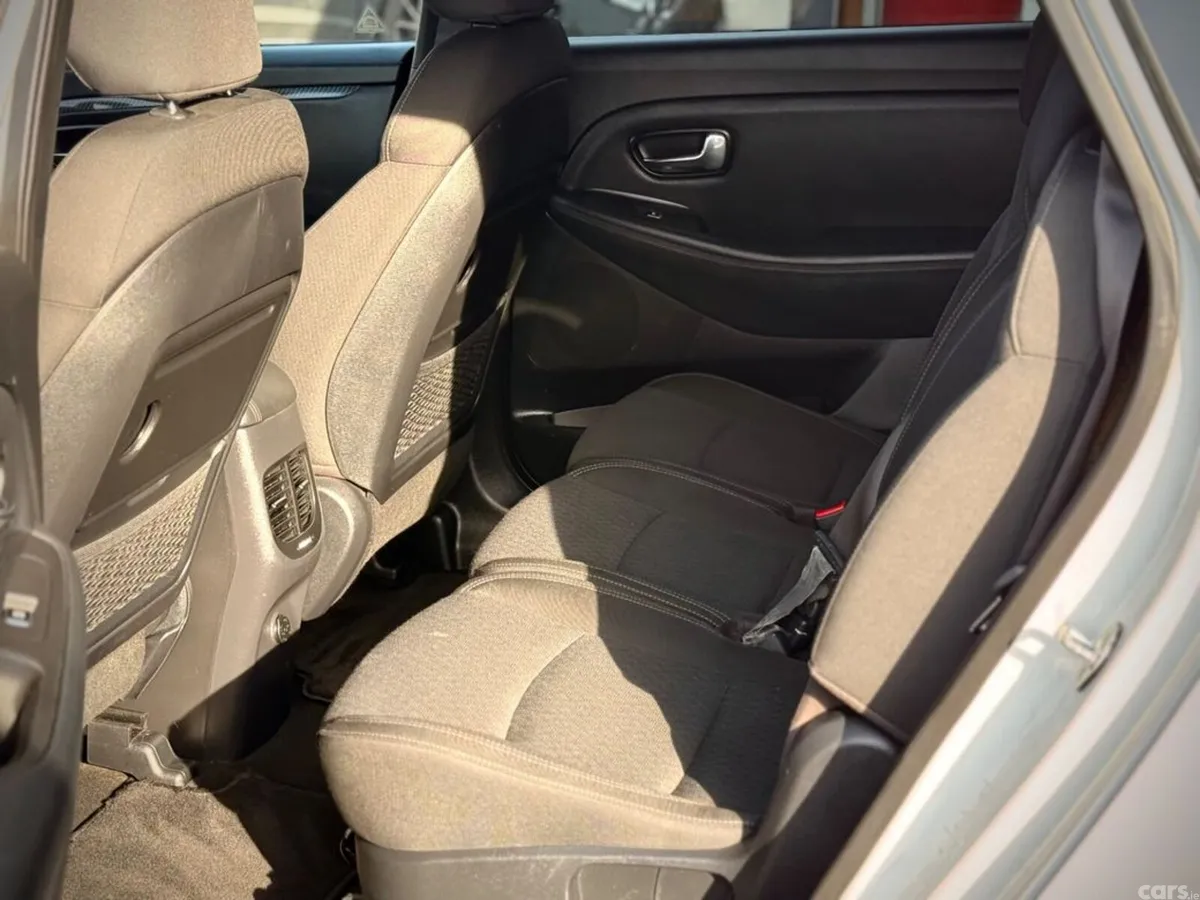 Kia Carens Estate, Diesel, 2017, White