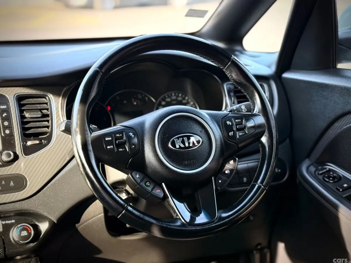 Kia Carens Estate, Diesel, 2017, White