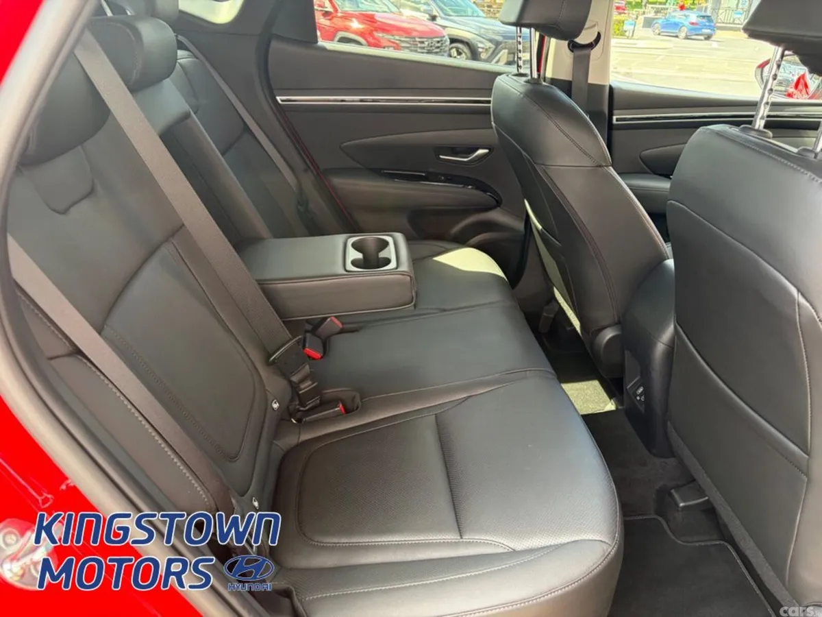 Hyundai Tucson MPV, Petrol Hybrid, 2024, Red