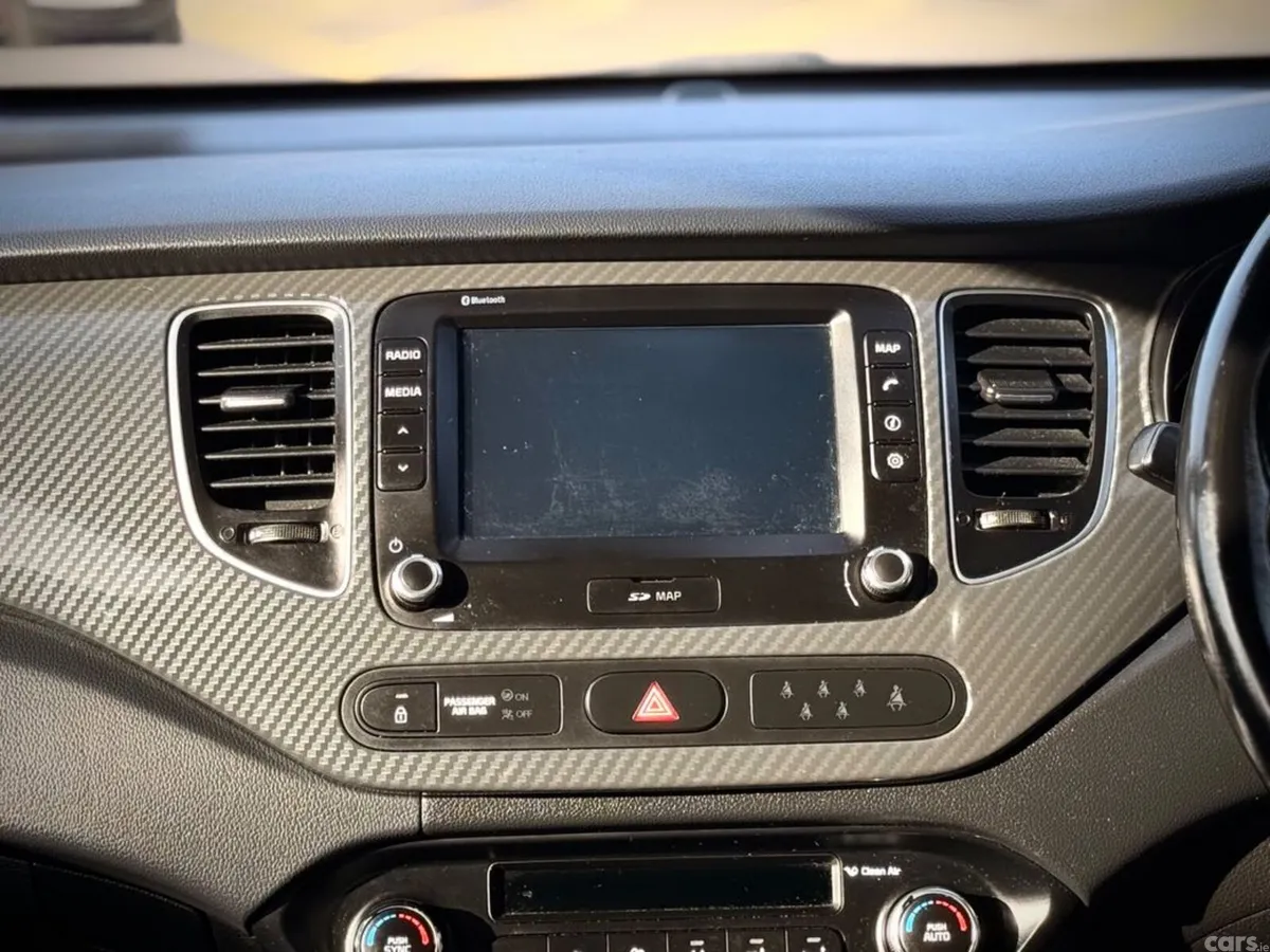 Kia Carens Estate, Diesel, 2017, White