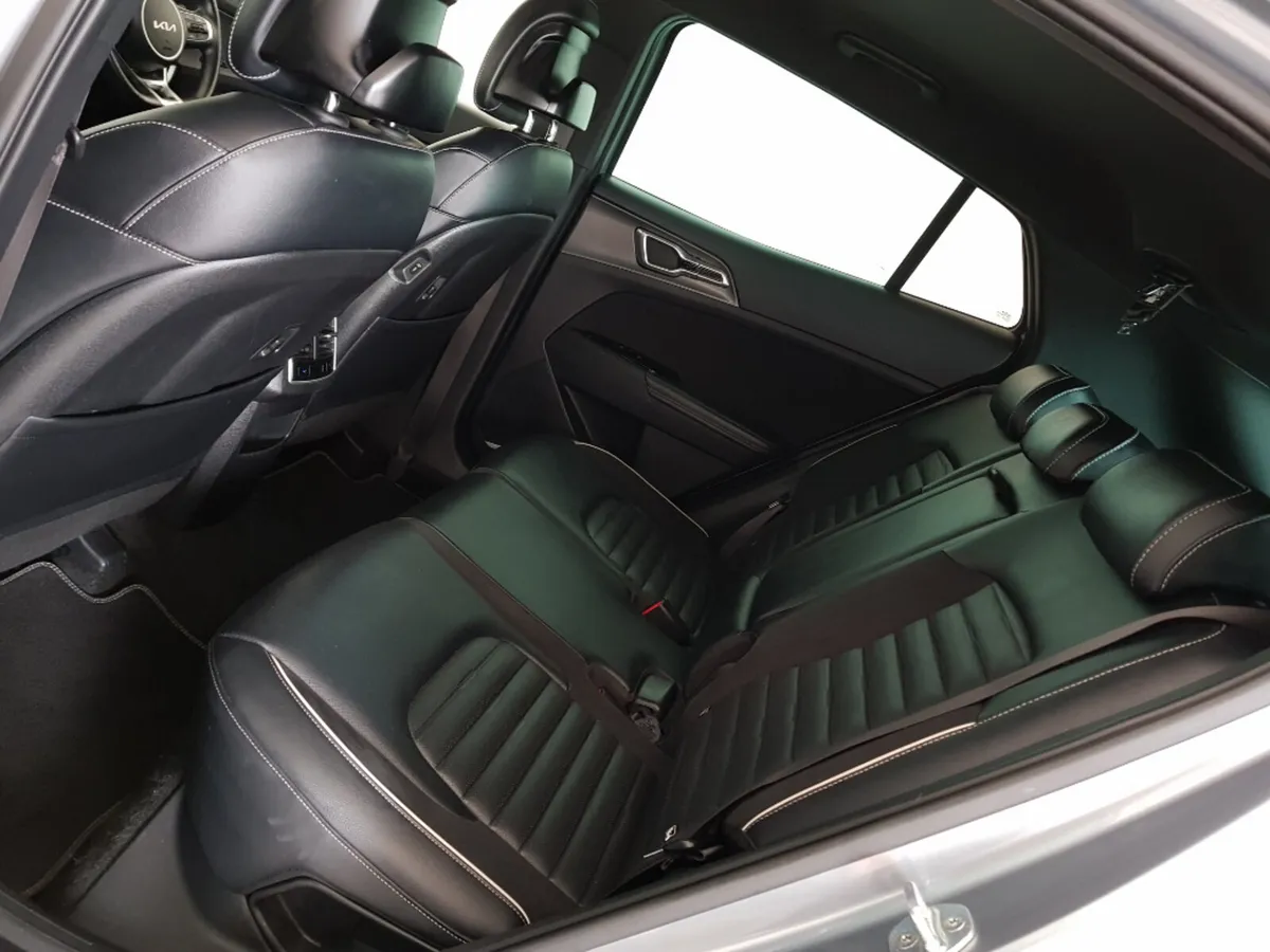 Kia Sportage MPV, Diesel Hybrid, 2022, Grey
