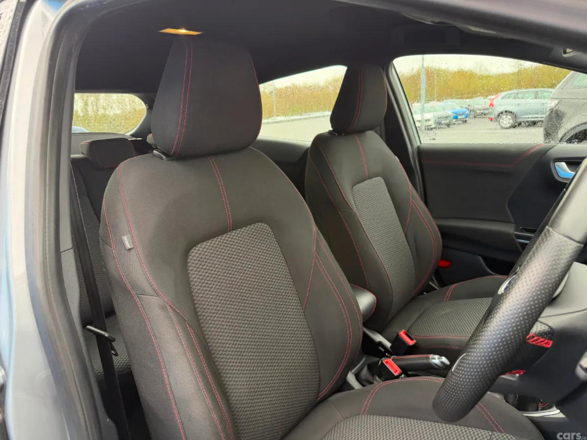 Ford Puma MPV, Petrol Hybrid, 2023, Grey
