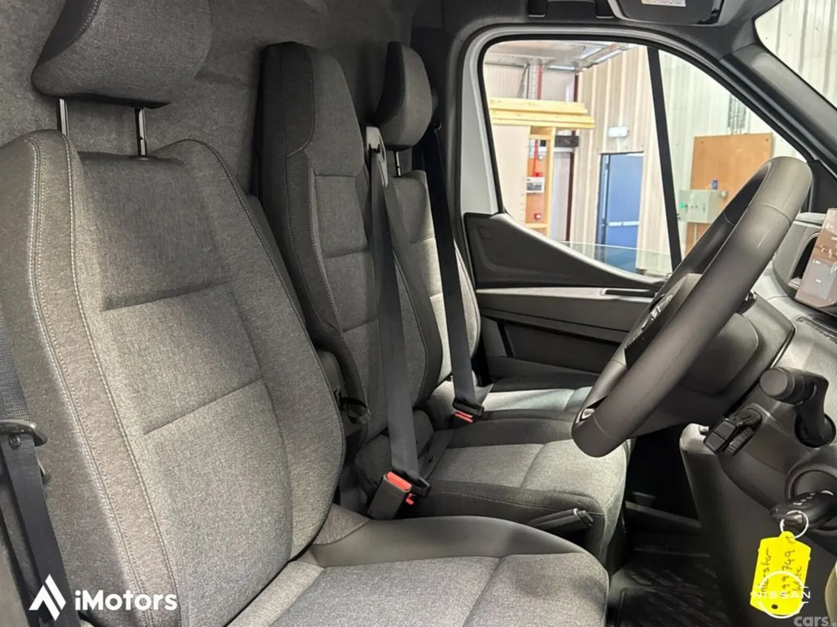 Nissan Interstar Van, Diesel, 2027, White