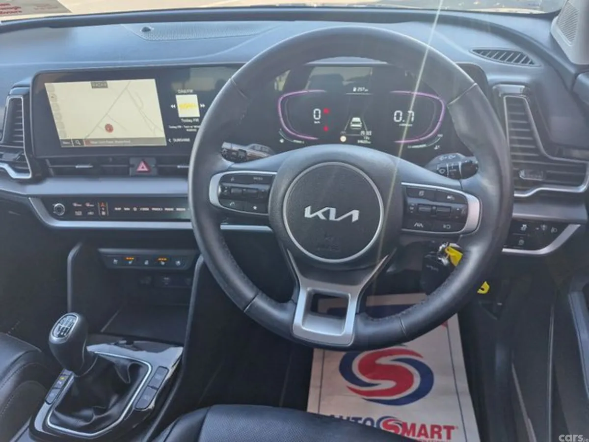 Kia Sportage MPV, Diesel, 2024, Grey