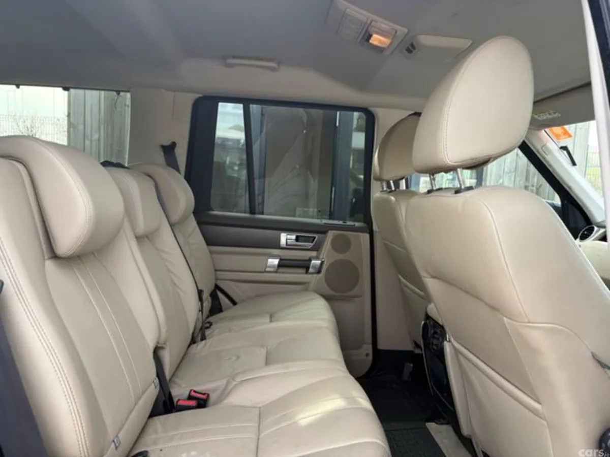 Land Rover Discovery SUV, Diesel, 2012, Black