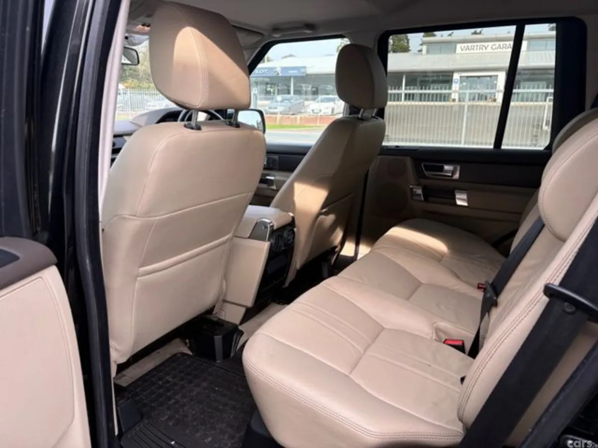 Land Rover Discovery SUV, Diesel, 2012, Black