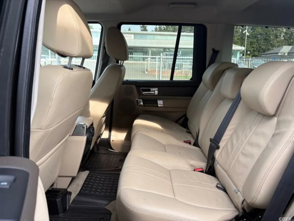 Land Rover Discovery SUV, Diesel, 2012, Black