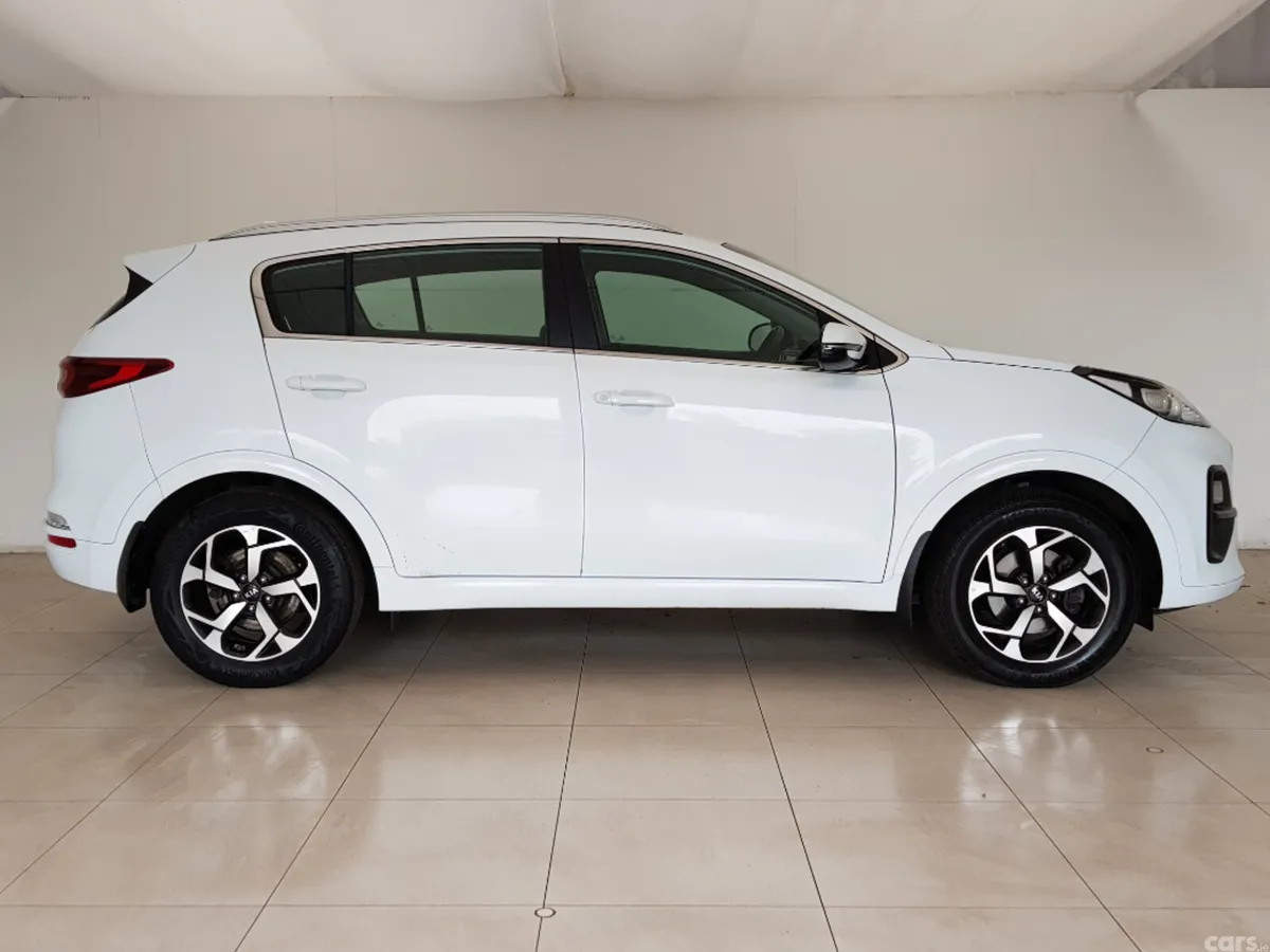 Kia Sportage MPV, Diesel, 2021, White