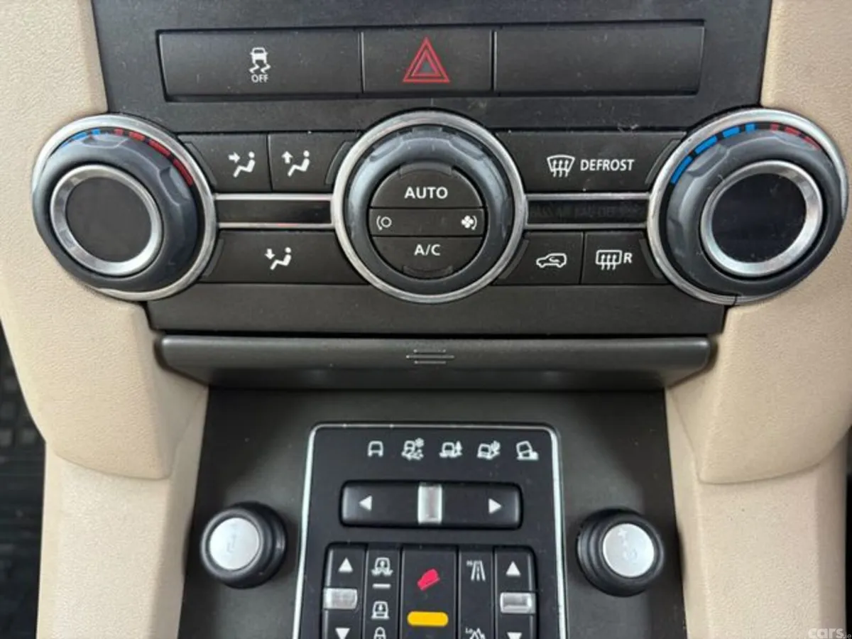 Land Rover Discovery SUV, Diesel, 2012, Black