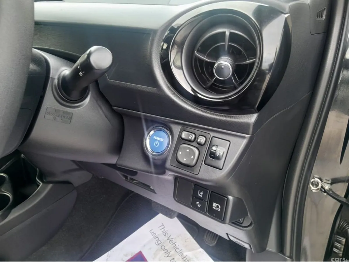 Toyota Aqua Hatchback, Petrol Hybrid, 2017, Black