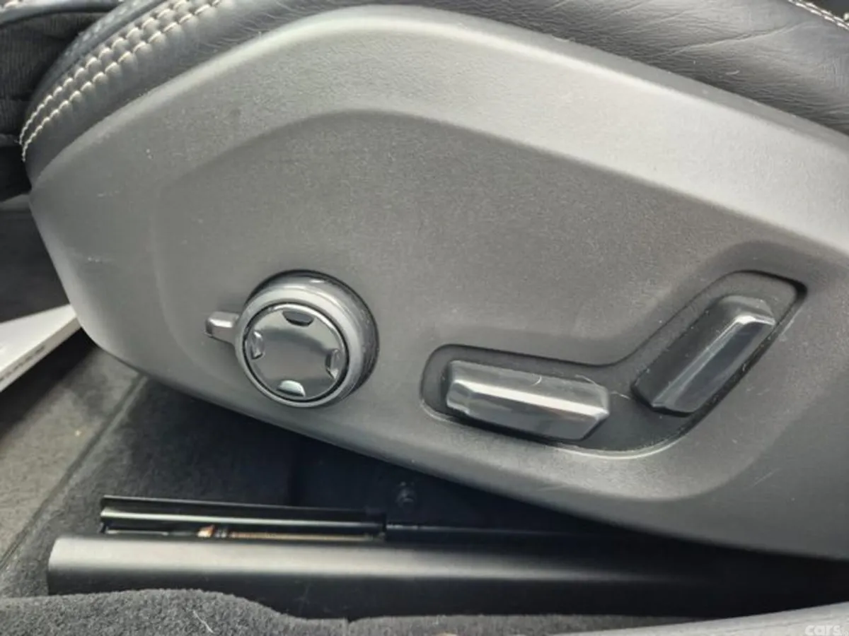 Volvo S90 Saloon, Diesel, 2018, Silver