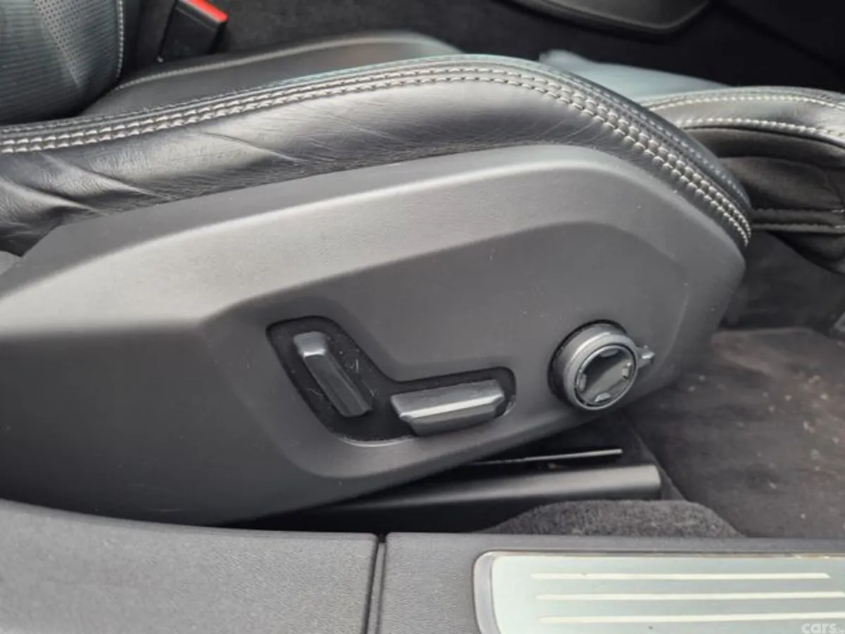 Volvo S90 Saloon, Diesel, 2018, Silver