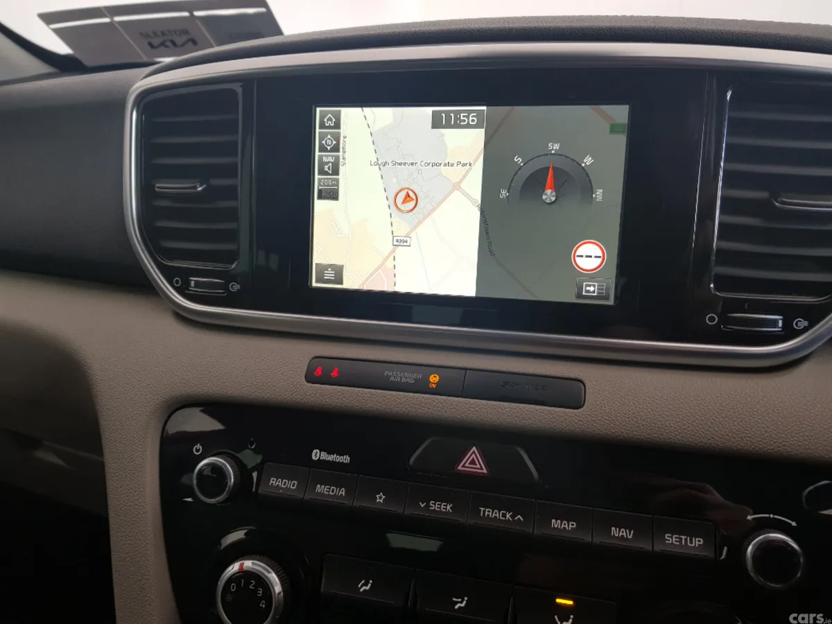 Kia Sportage MPV, Diesel, 2019, Red