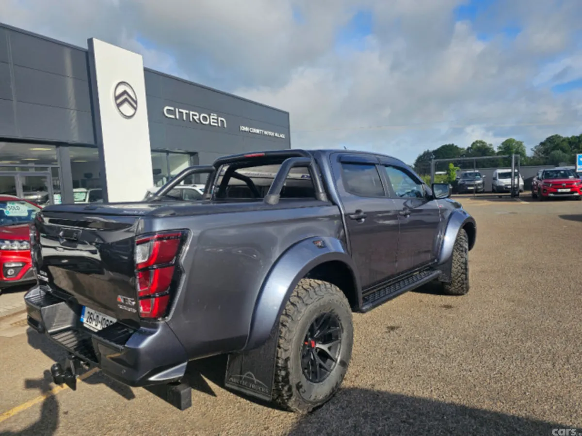 Isuzu D-Max Pick Up, Diesel, 2026, Grey