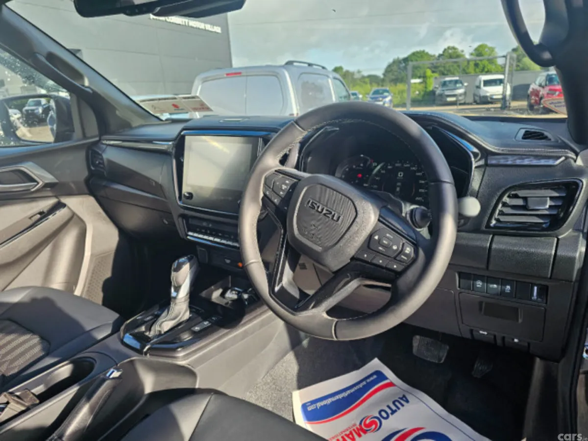 Isuzu D-Max Pick Up, Diesel, 2026, Grey