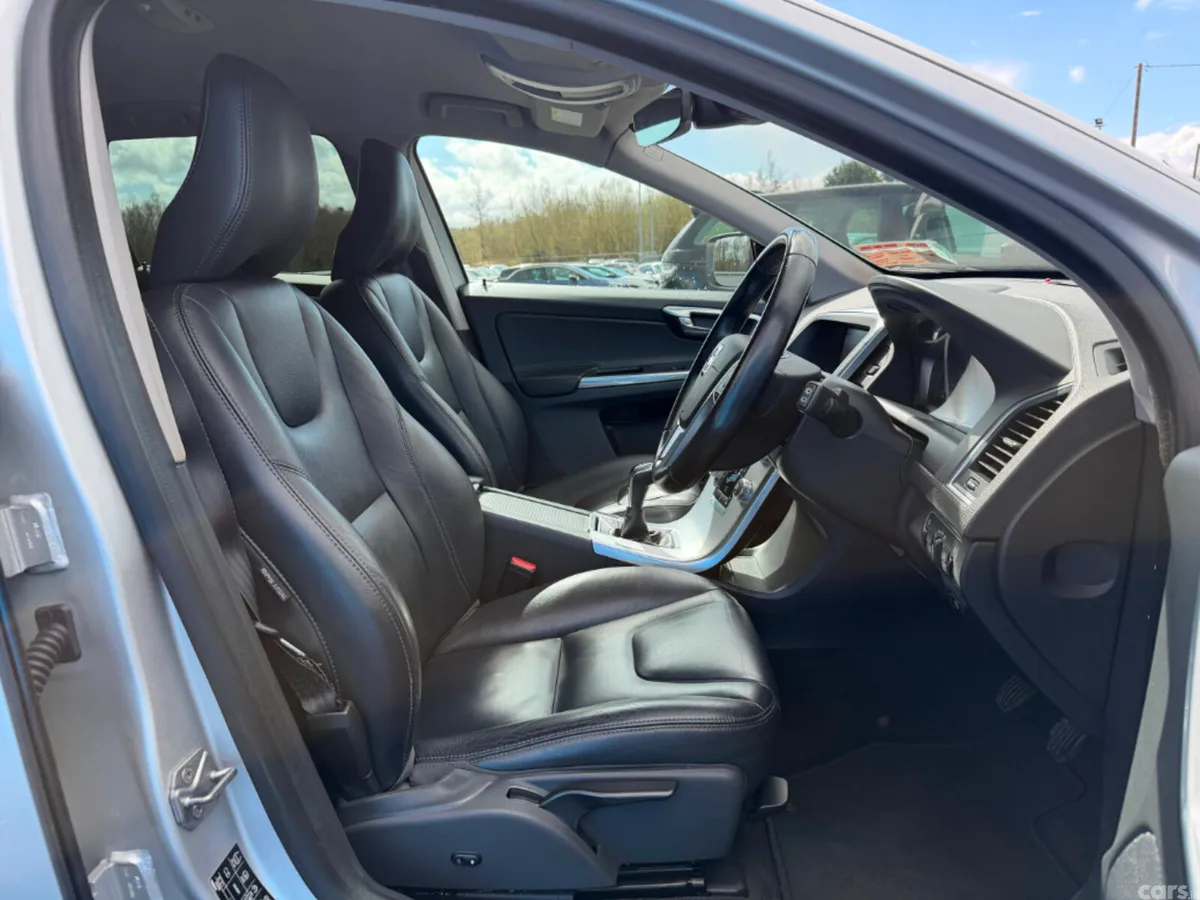 Volvo XC60 SUV, Diesel, 2017, Silver