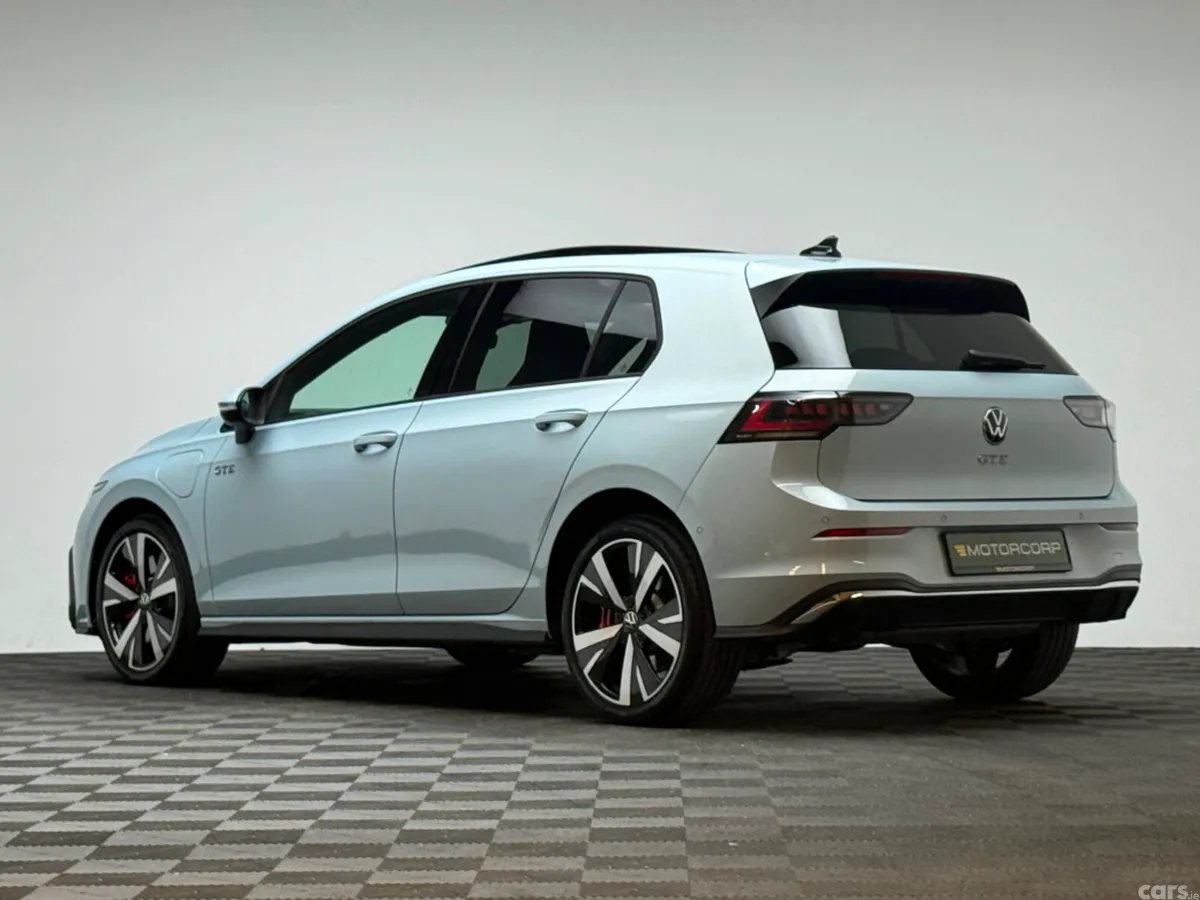 Volkswagen Golf Hatchback, Petrol Plug-in Hybrid, 2026, Blue
