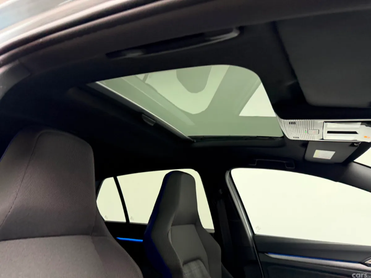 Volkswagen Golf Hatchback, Petrol Plug-in Hybrid, 2026, Blue