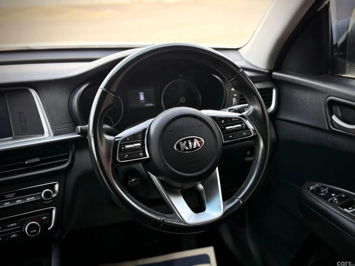 Kia Optima Estate, Diesel, 2019, White