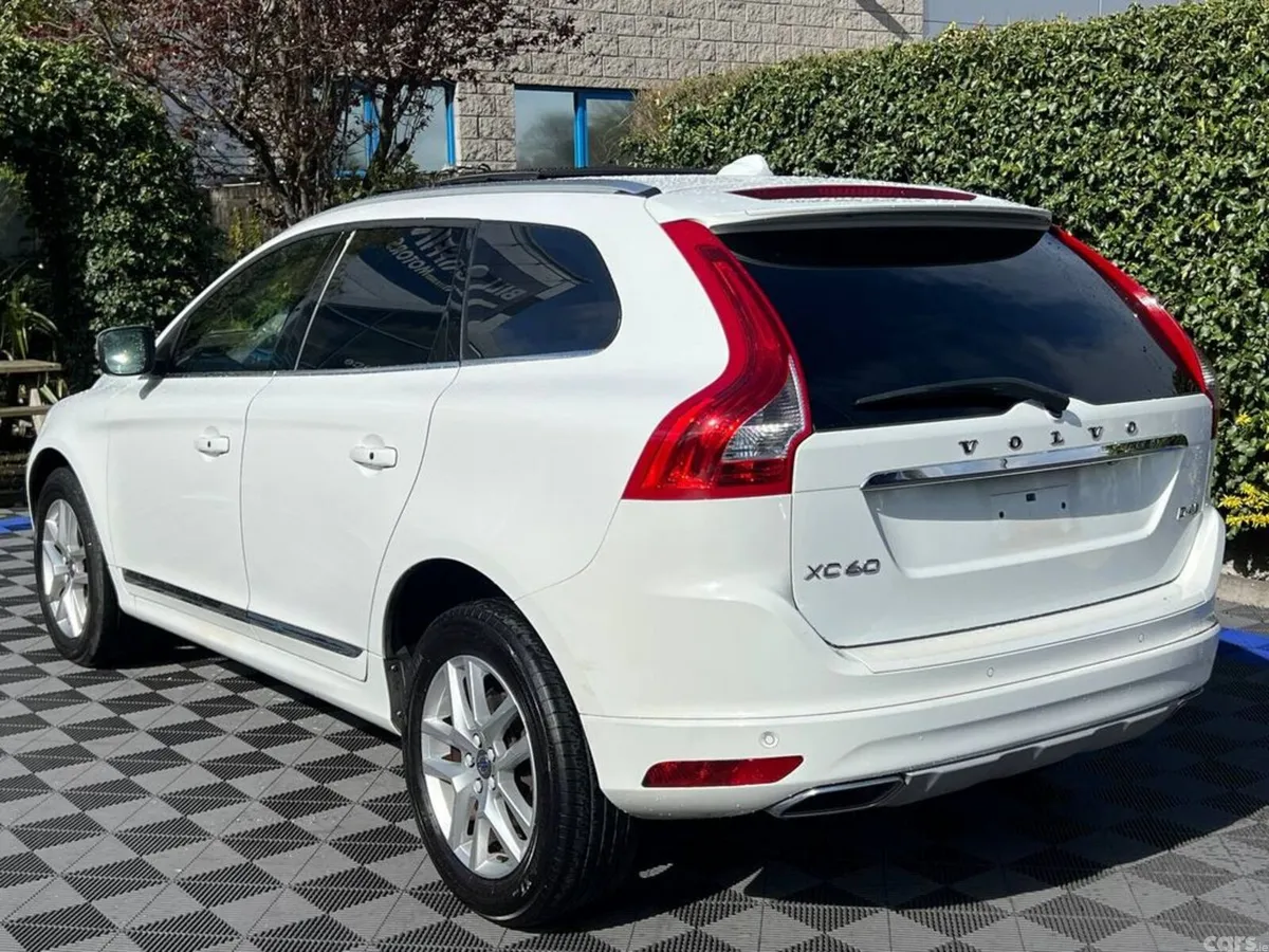 Volvo XC60 SUV, Diesel, 2017, White
