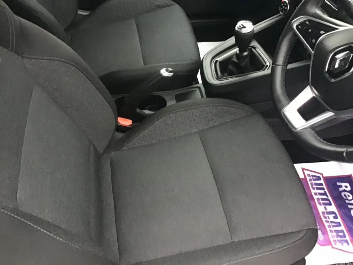 Renault Clio Hatchback, Petrol, 2022, Grey