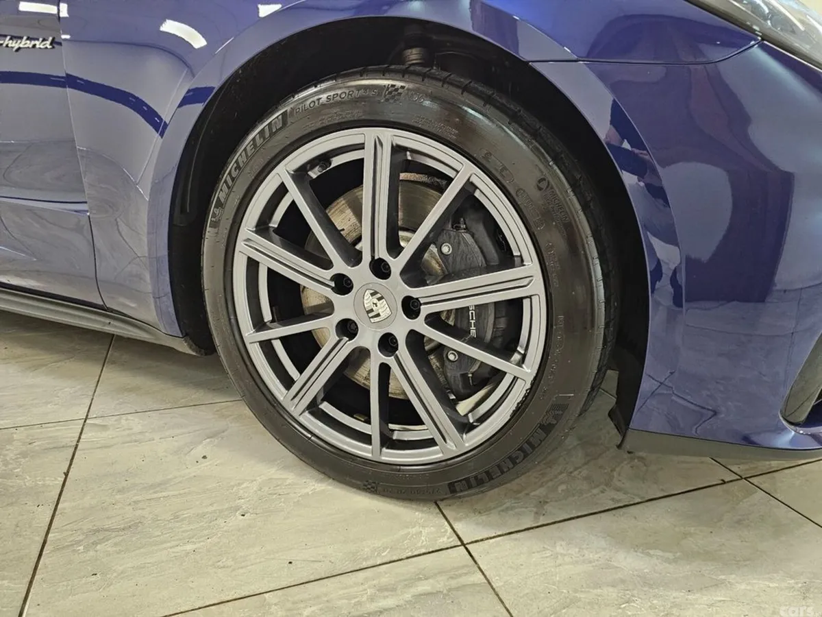 Porsche Panamera Hatchback, Petrol Plug-in Hybrid, 2025, Blue