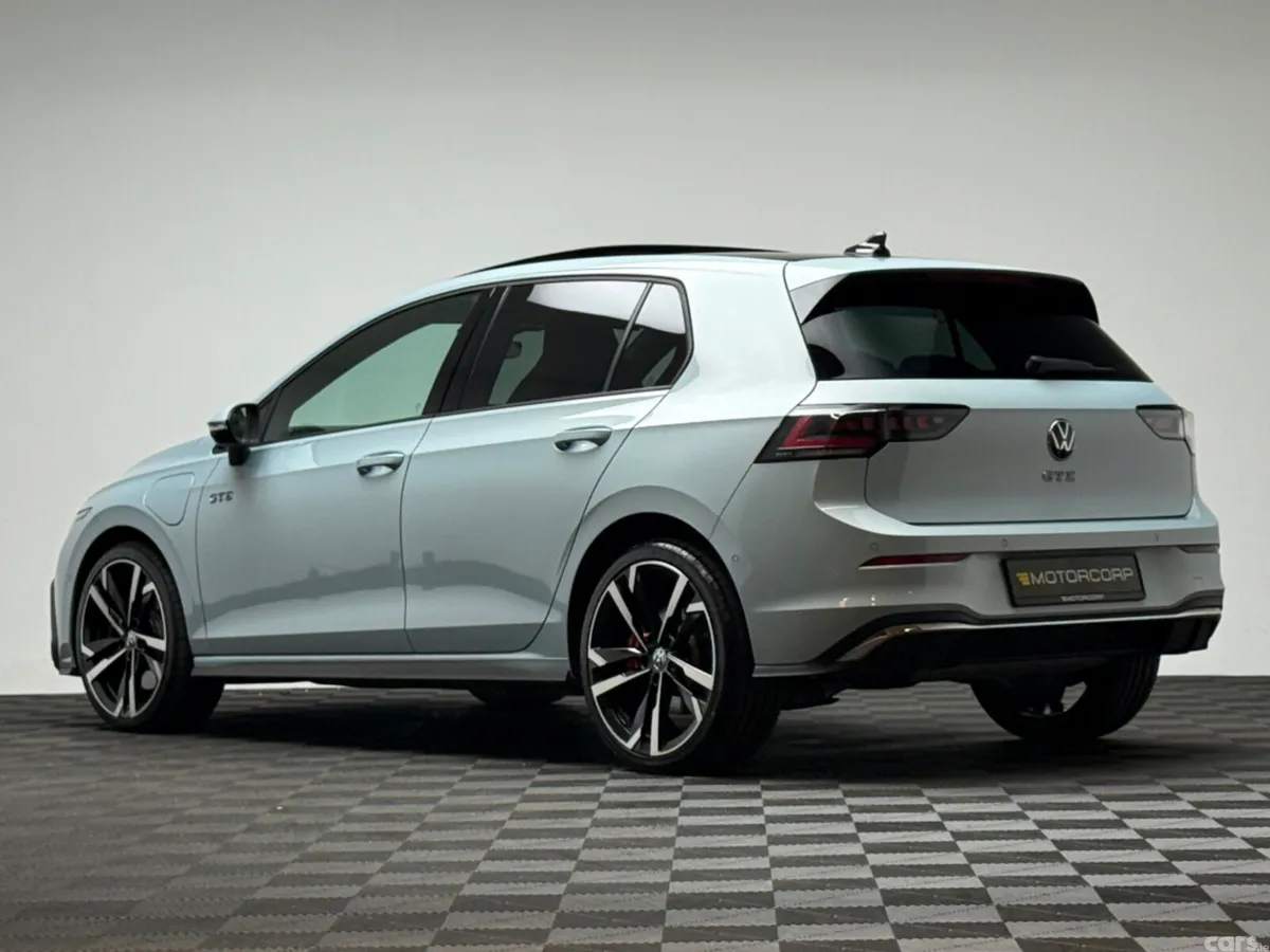 Volkswagen Golf Hatchback, Petrol Plug-in Hybrid, 2025, Blue