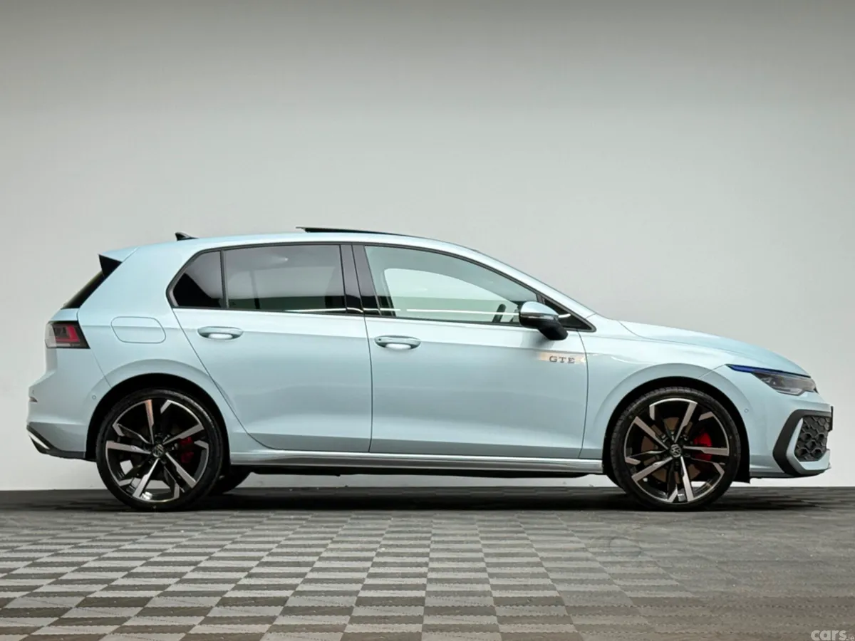 Volkswagen Golf Hatchback, Petrol Plug-in Hybrid, 2025, Blue