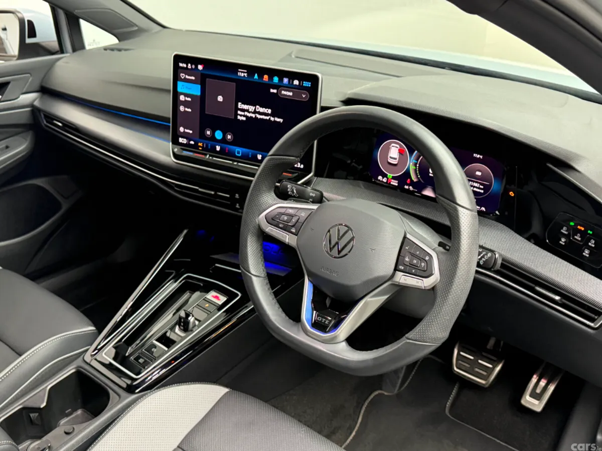 Volkswagen Golf Hatchback, Petrol Plug-in Hybrid, 2025, Blue