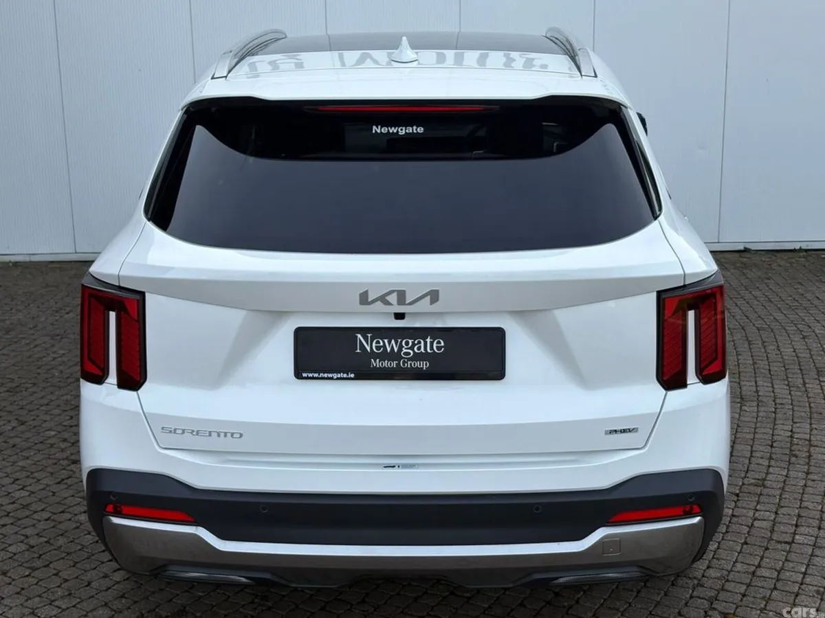 Kia Sorento SUV, Petrol Plug-in Hybrid, 2027, White