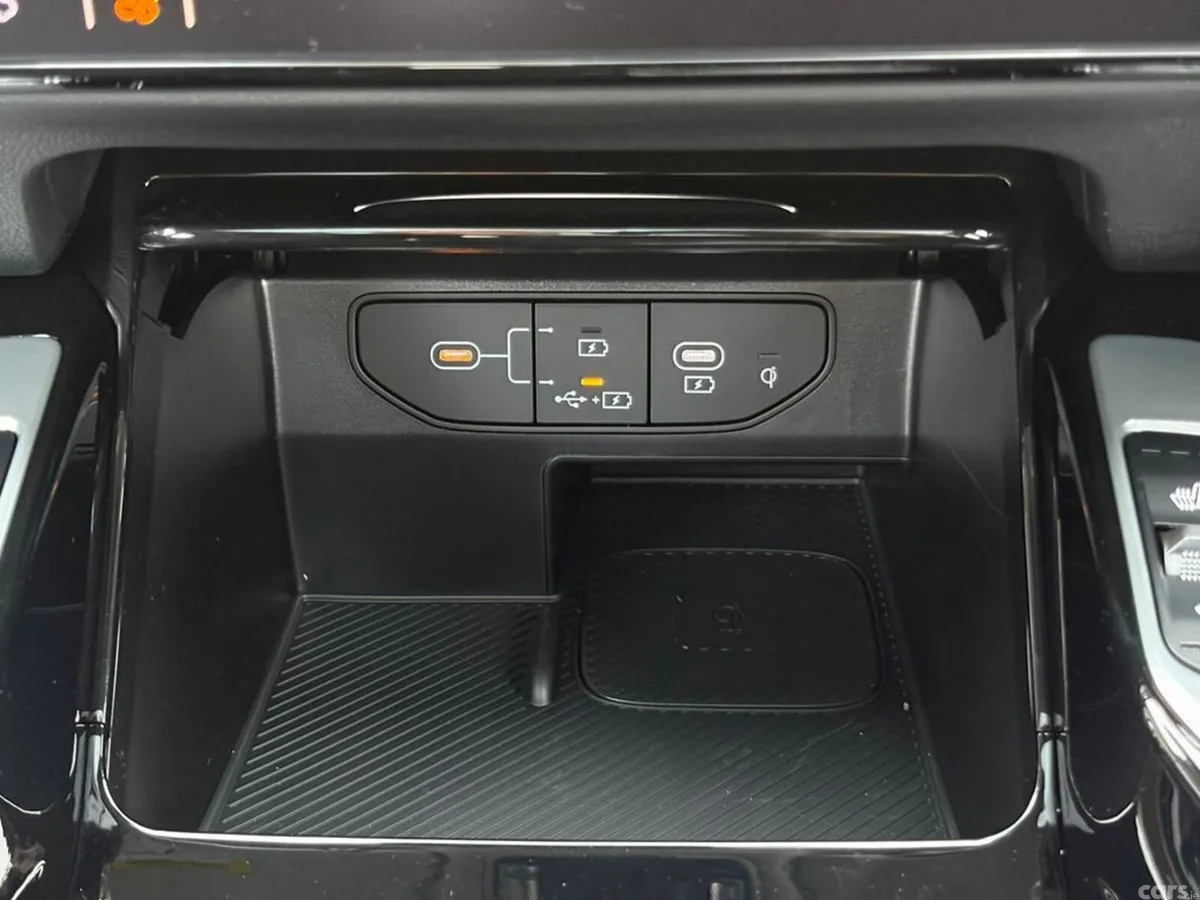 Kia Sorento SUV, Petrol Plug-in Hybrid, 2027, White
