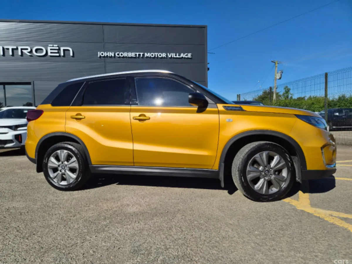 Suzuki Vitara Hatchback, Petrol Hybrid, 2025, Yellow