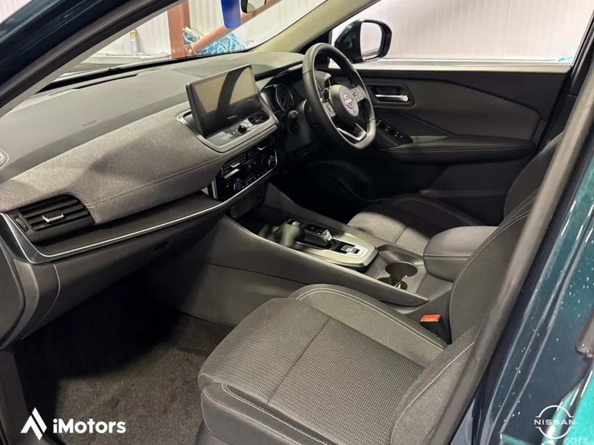 Nissan Qashqai SUV, Petrol, 2027, Green