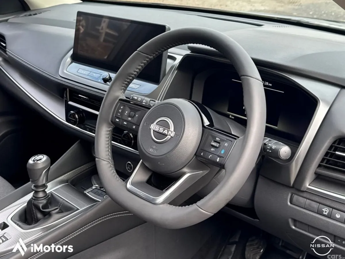 Nissan Qashqai SUV, Petrol, 2027, Green