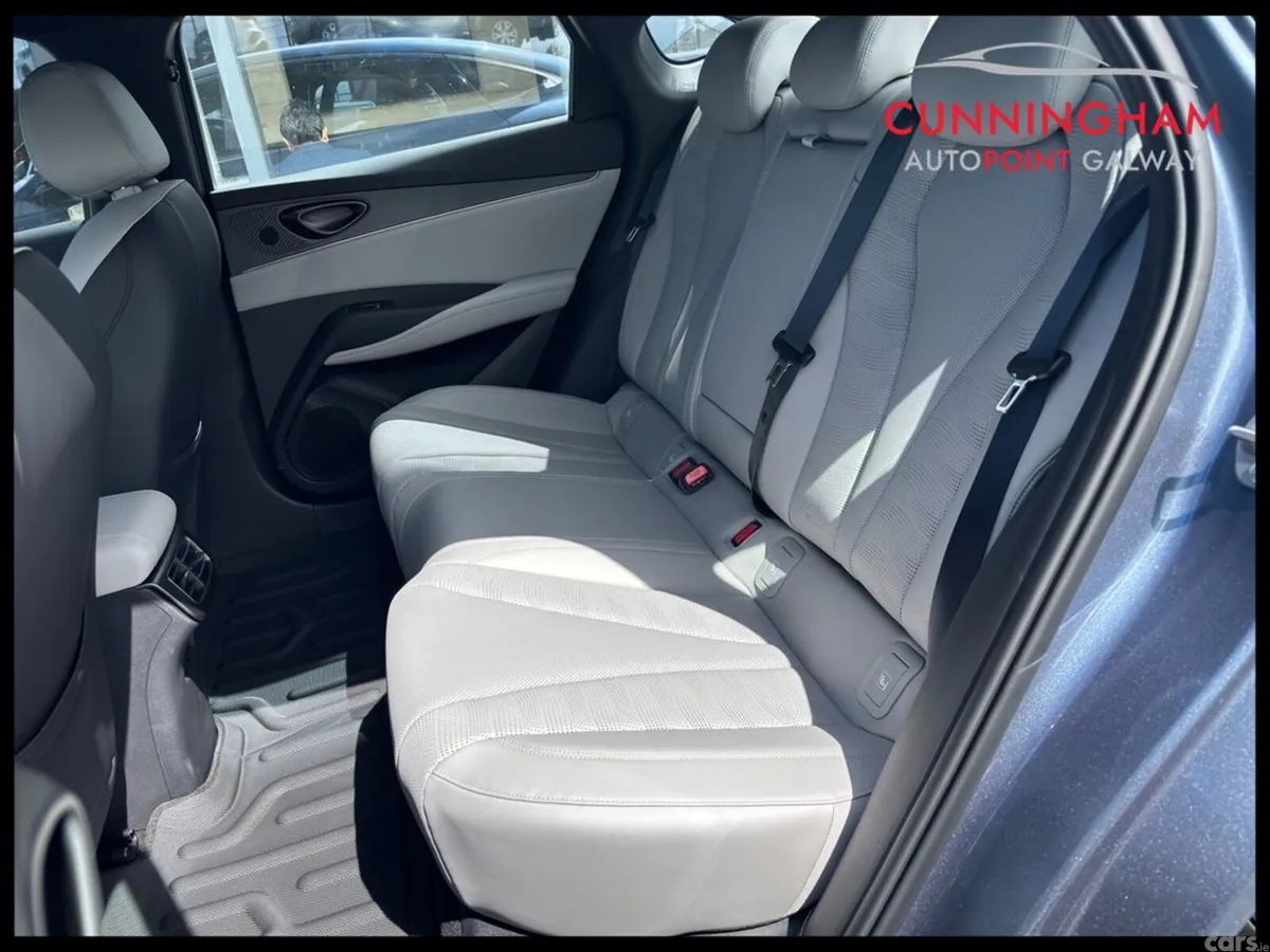 BYD Seal 6 Saloon, Petrol Plug-in Hybrid, 2027, Blue