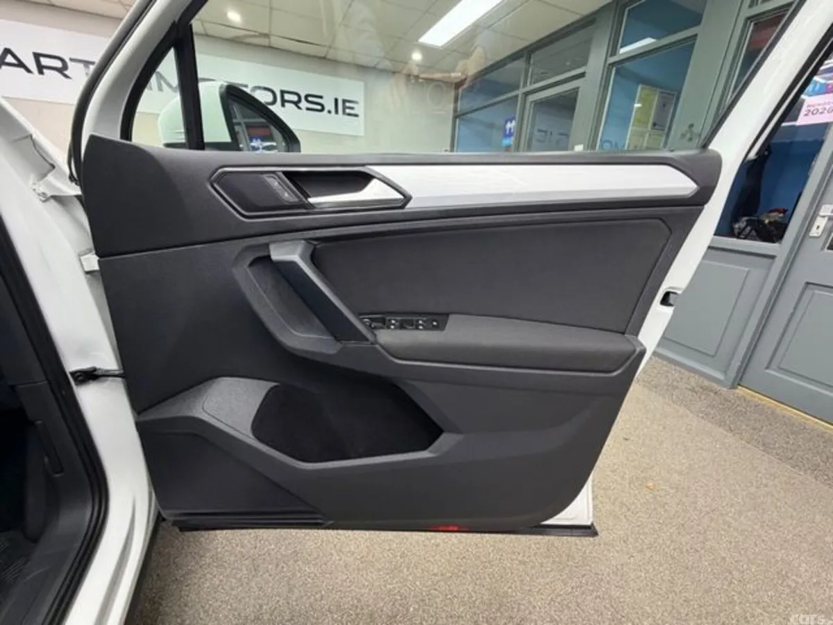 Volkswagen Tiguan Estate, Diesel, 2017, White