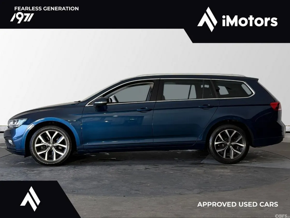 Volkswagen Passat Estate, Petrol, 2021, Blue