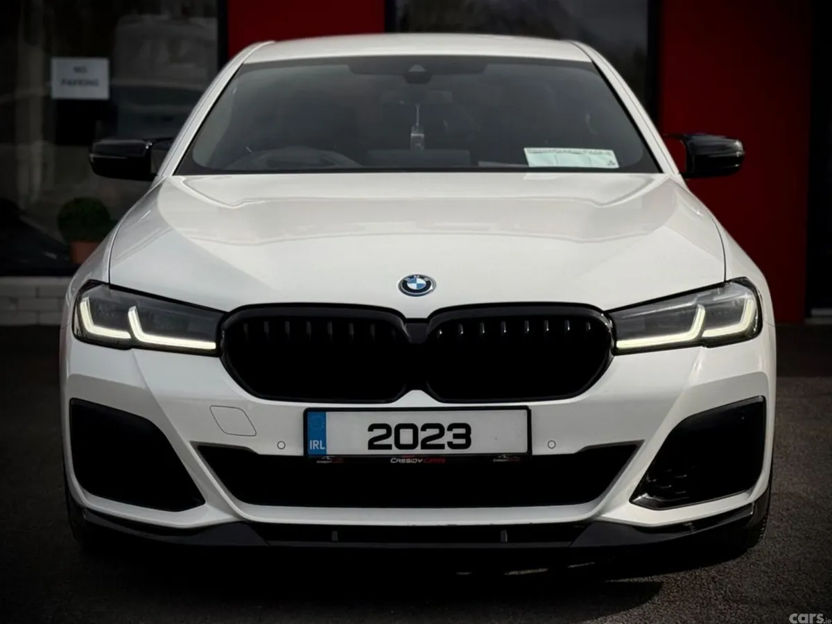 BMW 5-Series Saloon, Petrol Plug-in Hybrid, 2023, White
