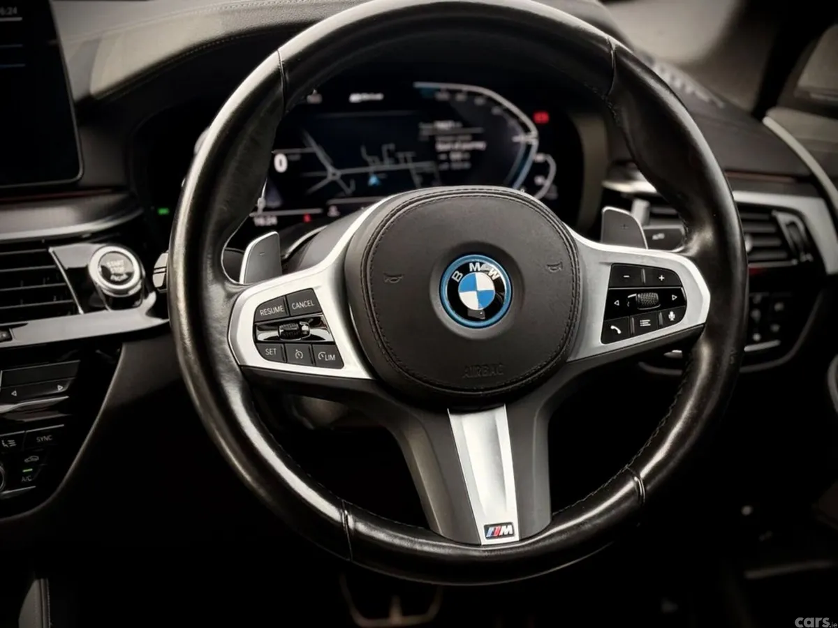BMW 5-Series Saloon, Petrol Plug-in Hybrid, 2023, White