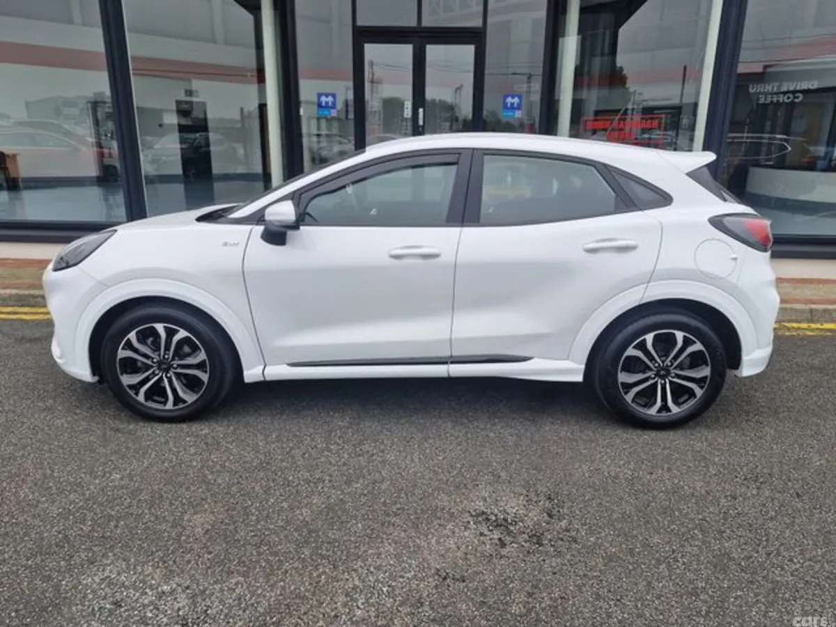 Ford Puma MPV, Petrol Hybrid, 2021, White