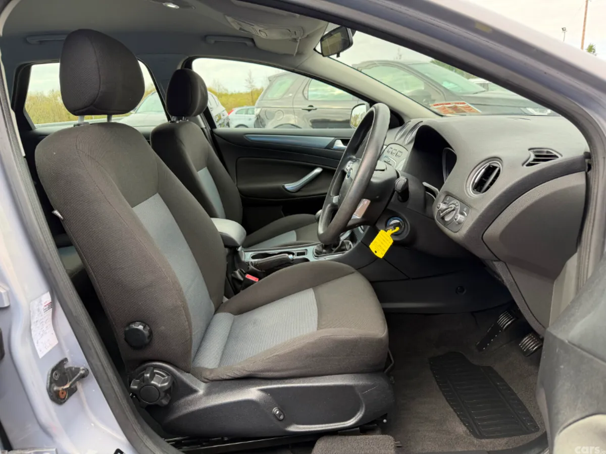 Ford Mondeo Estate, Diesel, 2012, Grey