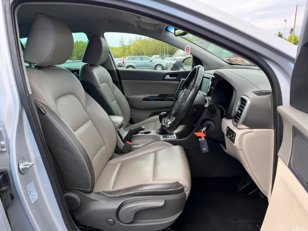 Kia Sportage MPV, Diesel, 2018, Grey