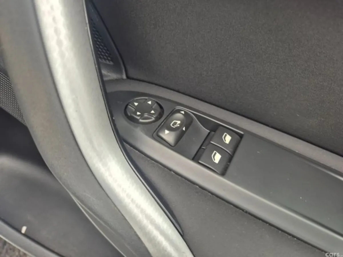 Citroen DS 4 Hatchback, Petrol, 2017, White