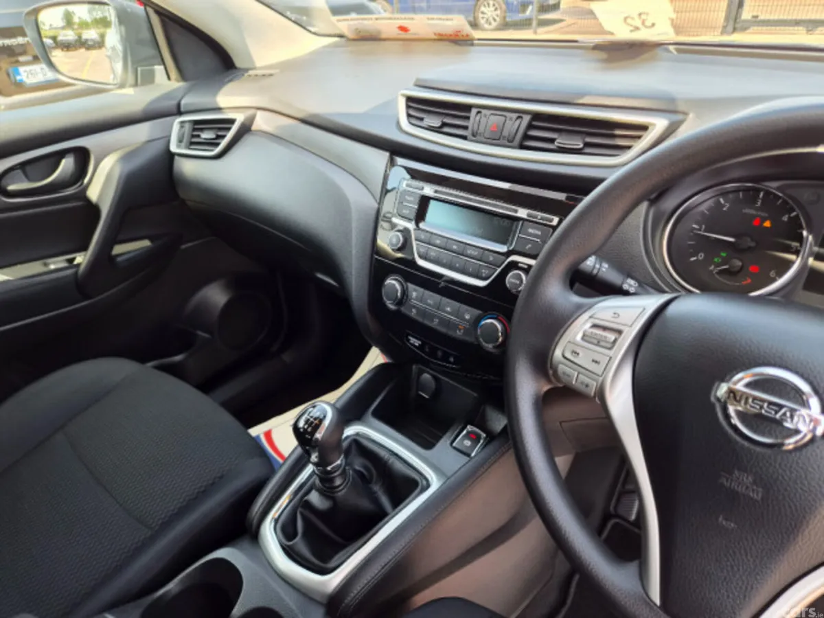 Nissan Qashqai MPV, Diesel, 2015, Silver