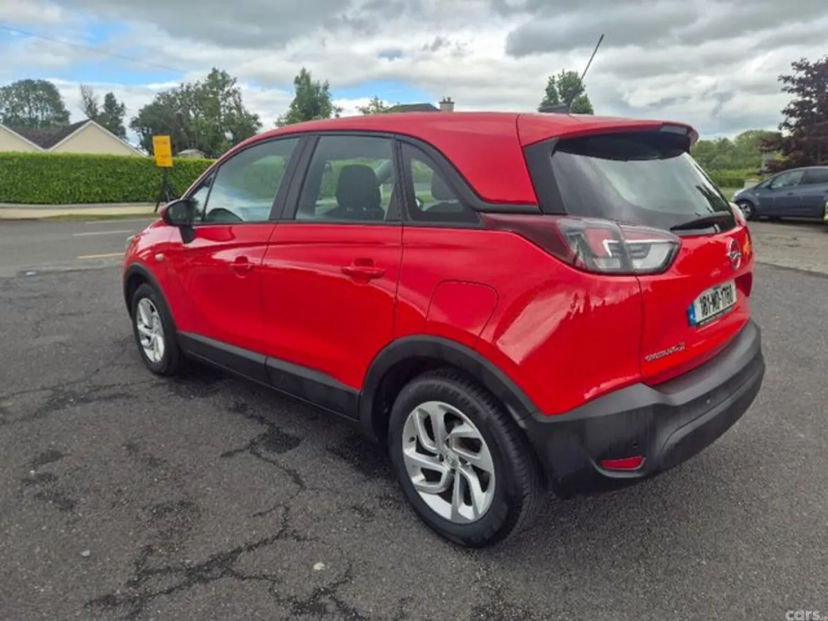 Opel Crossland X MPV, Petrol, 2018, Red