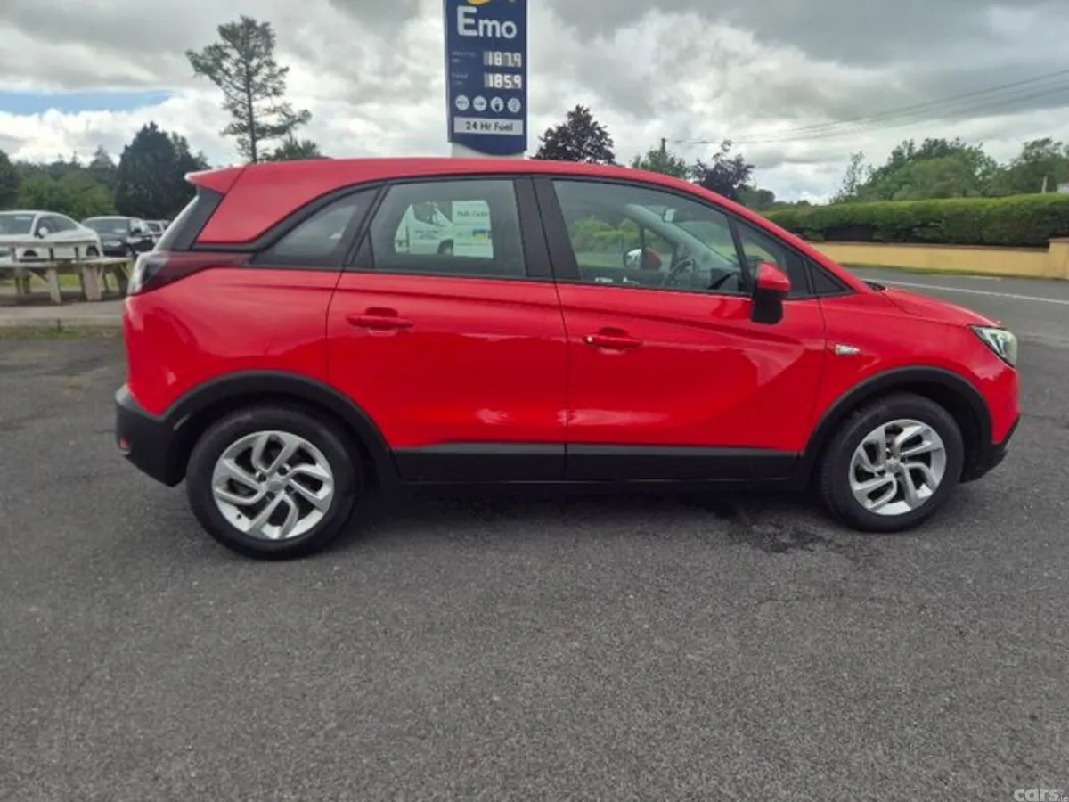 Opel Crossland X MPV, Petrol, 2018, Red