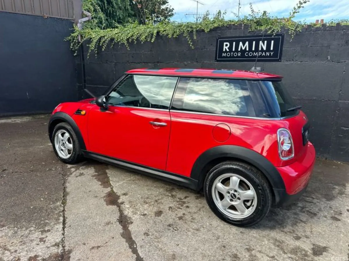 Mini Cooper Hatchback, Petrol, 2012, Red
