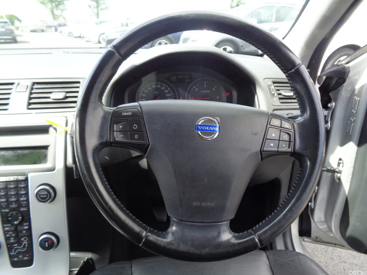 Volvo S40 Saloon, Diesel, 2012, Silver