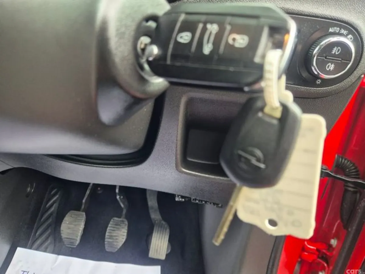 Opel Crossland X MPV, Petrol, 2018, Red